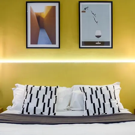 Elegante Vicino Stazione - Gold Триест
