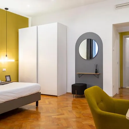 Elegante Vicino Stazione - Gold Apartment *